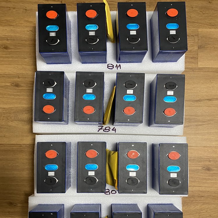 Lifepo4 3.2V Lfp Lfpo4 30Ah 32Ah 35Ah 50Ah 100Ah 102Ah 105Ah 130Ah 150Ah Calb/Gotion 12V/48V Lithium Iron Phosphate Battery Cell - image 5